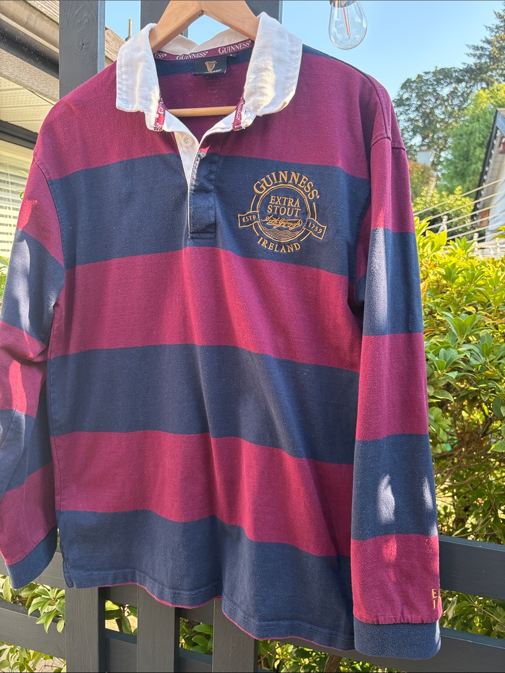 Guinness men’s  Rugby jersey Shirt in Burgundy and Navy with White Collar